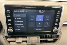 valkoinen Toyota RAV4 Plug-in 2022 kuva 23.