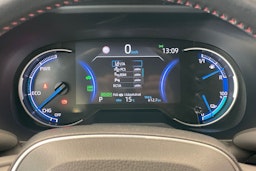 valkoinen Toyota RAV4 Plug-in 2022 kuva 24.