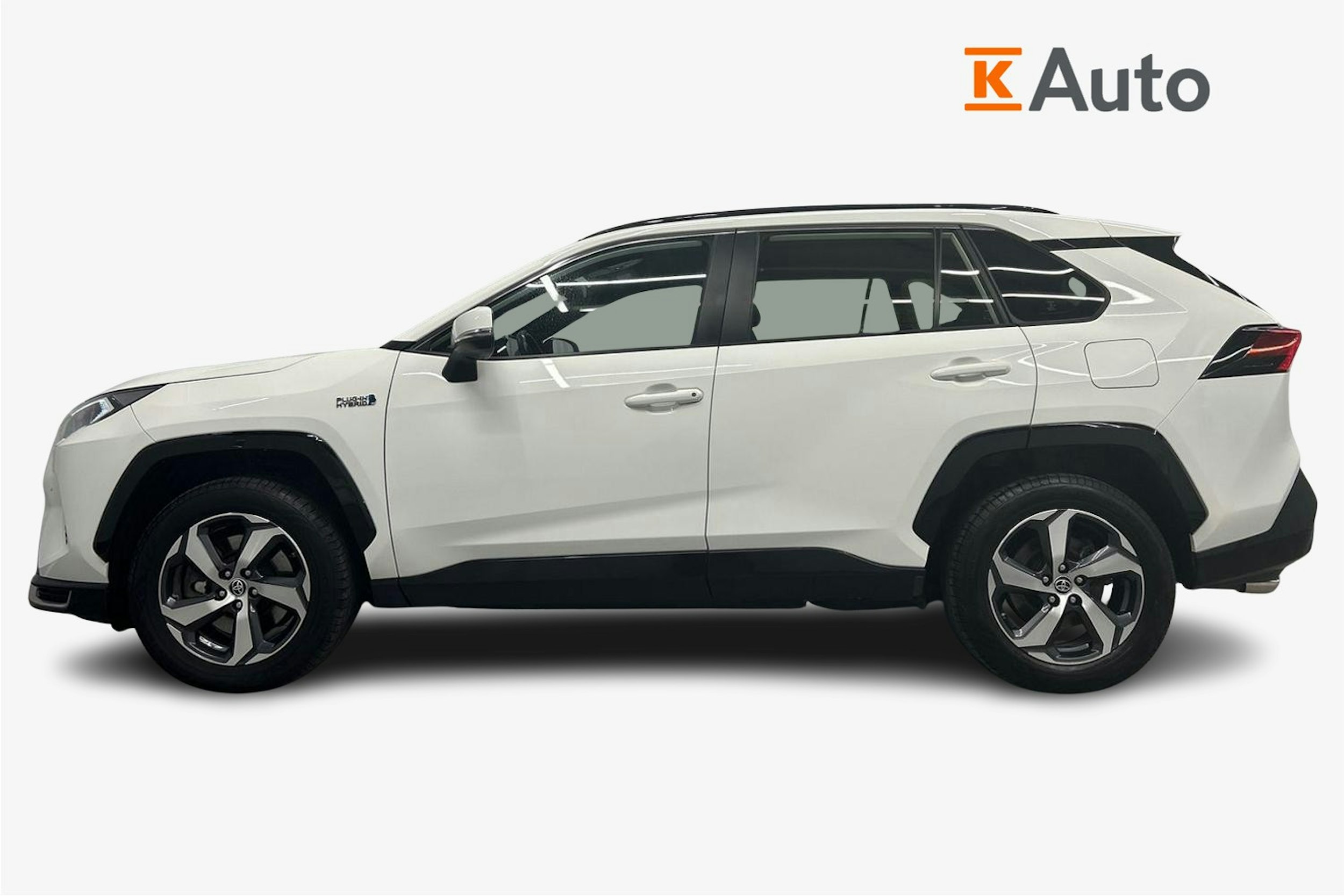 valkoinen Toyota RAV4 Plug-in 2022 kuva 6.