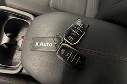 valkoinen Toyota RAV4 Plug-in 2022 kuva 30.
