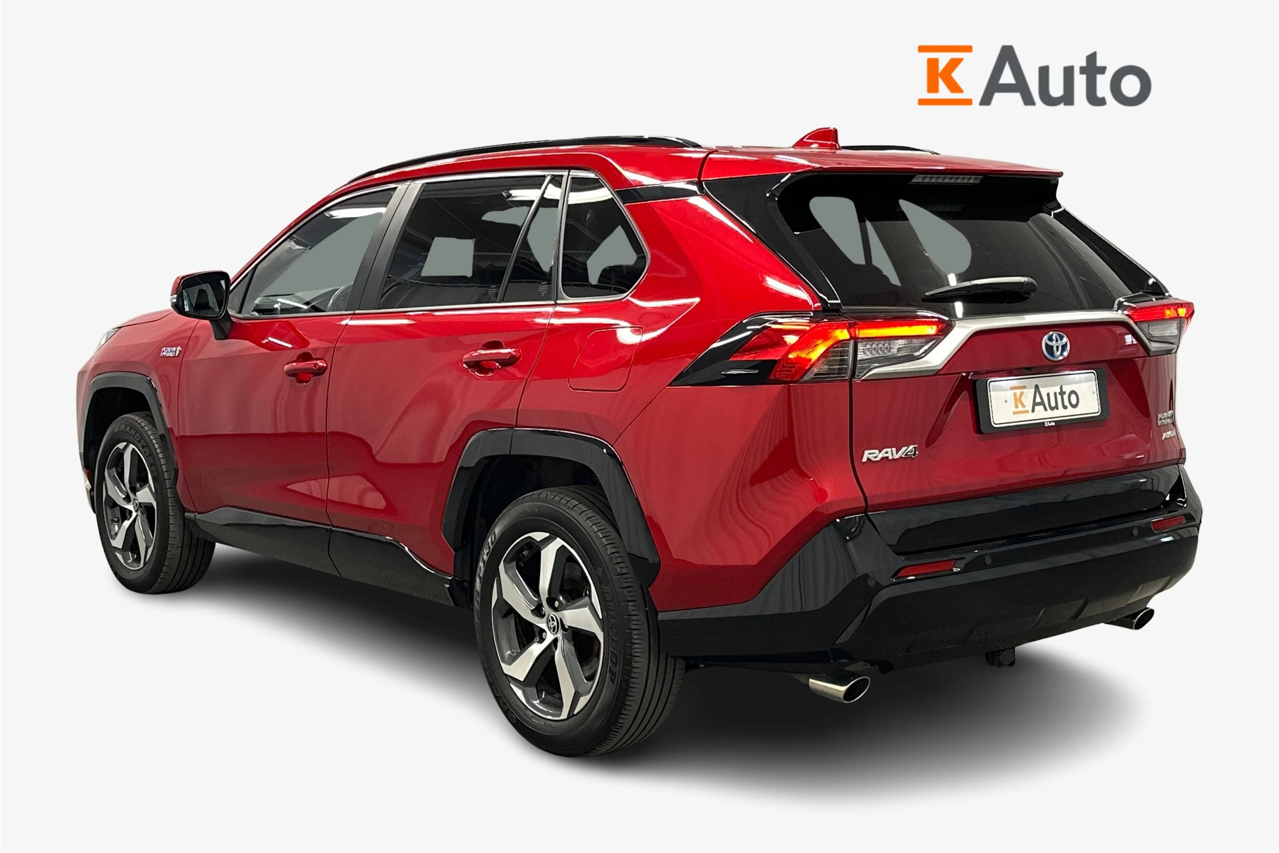 punainen Toyota RAV4 Plug-in 2023 kuva 3.