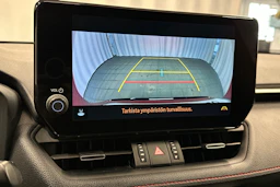 punainen Toyota RAV4 Plug-in 2023 kuva 28.