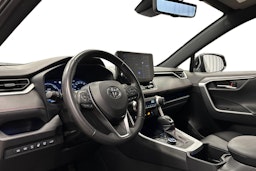 harmaa Toyota RAV4 Plug-in 2023 kuva 7.