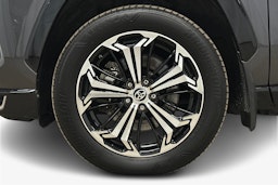 harmaa Toyota RAV4 Plug-in 2023 kuva 11.