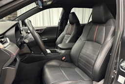 harmaa Toyota RAV4 Plug-in 2023 kuva 15.