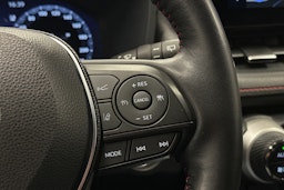 harmaa Toyota RAV4 Plug-in 2023 kuva 20.