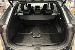 harmaa Toyota RAV4 Plug-in 2023 kuva 11.