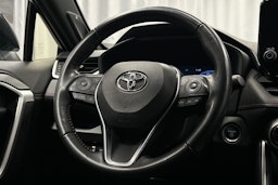 harmaa Toyota RAV4 Plug-in 2023 kuva 18.