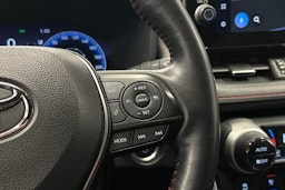 harmaa Toyota RAV4 Plug-in 2023 kuva 20.