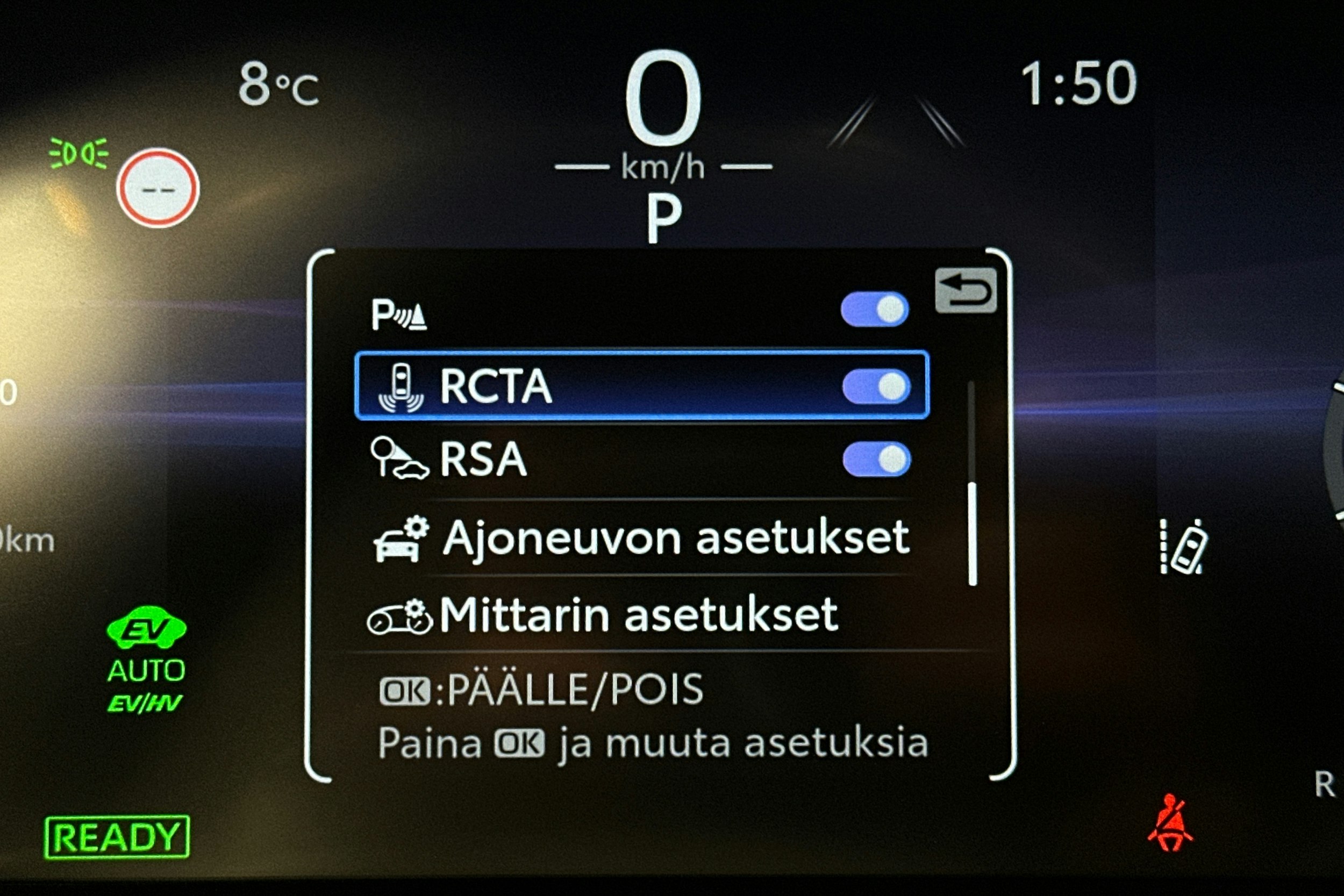 harmaa Toyota RAV4 Plug-in 2023 kuva 23.