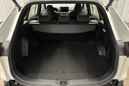 valkoinen Toyota RAV4 Plug-in 2023 kuva 14.