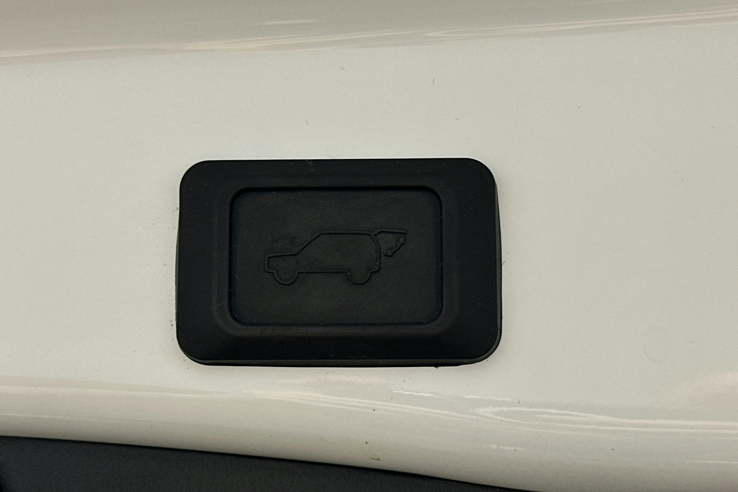 valkoinen Toyota RAV4 Plug-in 2023 kuva 15.