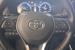 harmaa Toyota RAV4 Plug-in 2023 kuva 14.