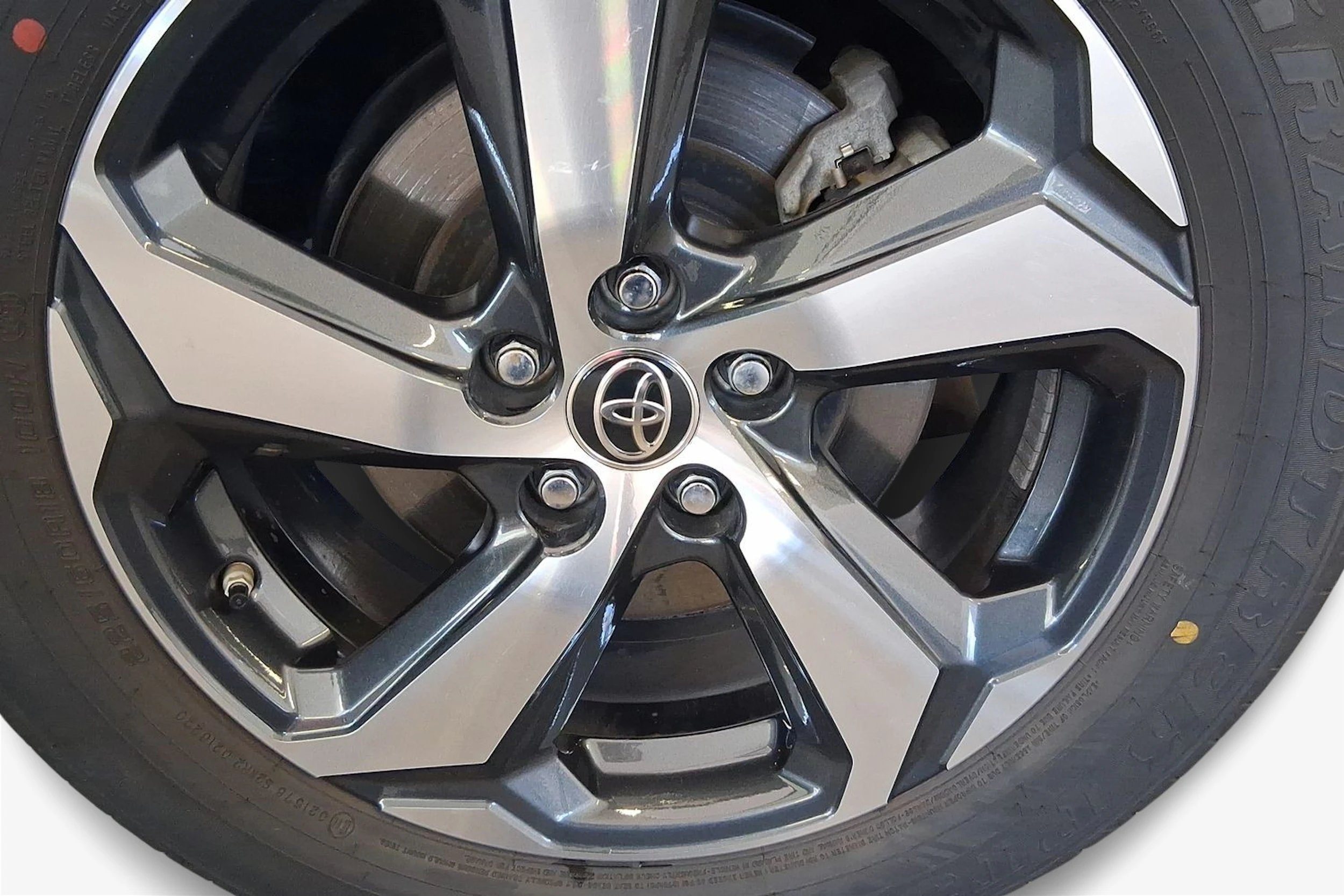 met. punainen Toyota RAV4 Plug-in 2023 kuva 9.