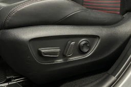 hopea Toyota RAV4 Plug-in 2024 kuva 24.