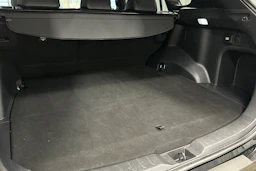 Toyota RAV4 Plug-in 2024 kuva 17.
