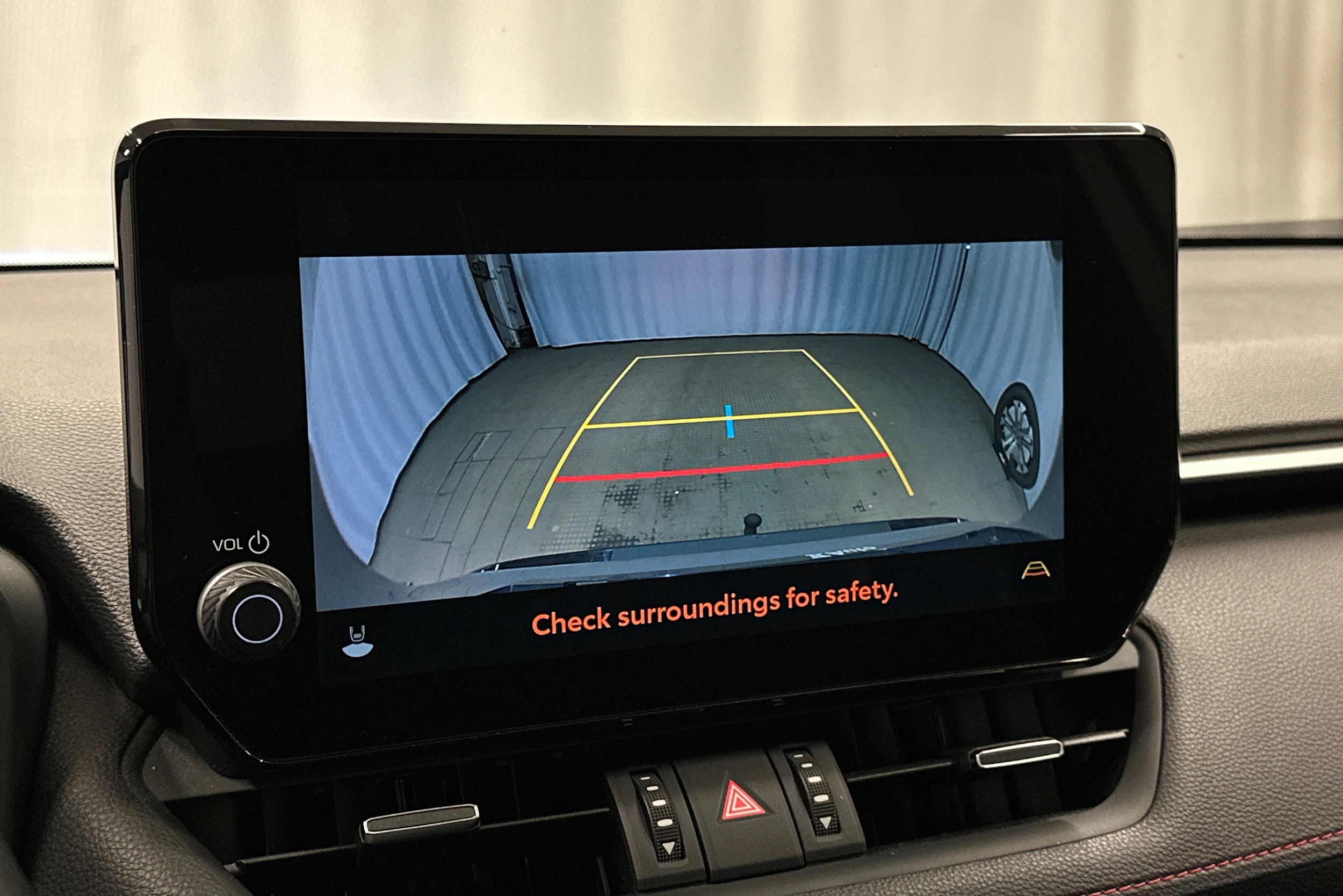 Toyota RAV4 Plug-in 2024 kuva 33.
