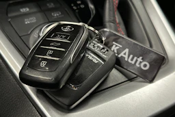 Toyota RAV4 Plug-in 2024 kuva 34.