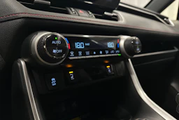 harmaa Toyota RAV4 Plug-in 2024 kuva 18.