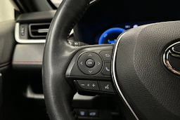 harmaa Toyota RAV4 Plug-in 2024 kuva 15.