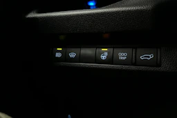 harmaa Toyota RAV4 Plug-in 2024 kuva 22.
