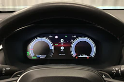 punainen Toyota RAV4 Plug-in 2024 kuva 17.