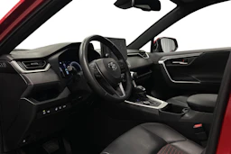 punainen Toyota RAV4 Plug-in 2024 kuva 8.