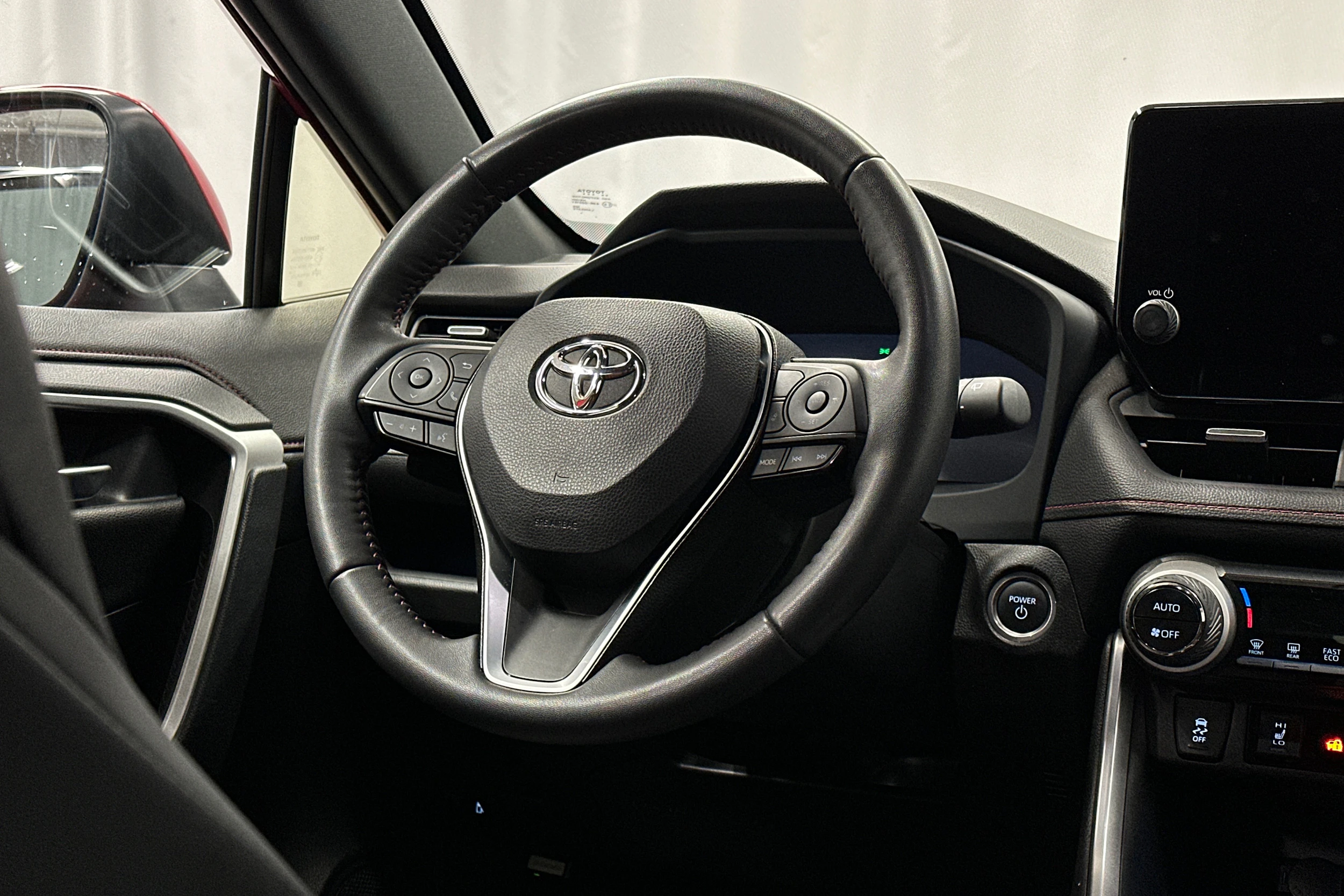 Toyota RAV4 Plug-in 2024 kuva 19.