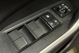 Toyota RAV4 Plug-in 2024 kuva 21.