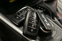 Toyota RAV4 Plug-in 2024 kuva 32.