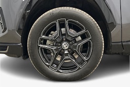 hopea Toyota RAV4 Plug-in 2024 kuva 11.