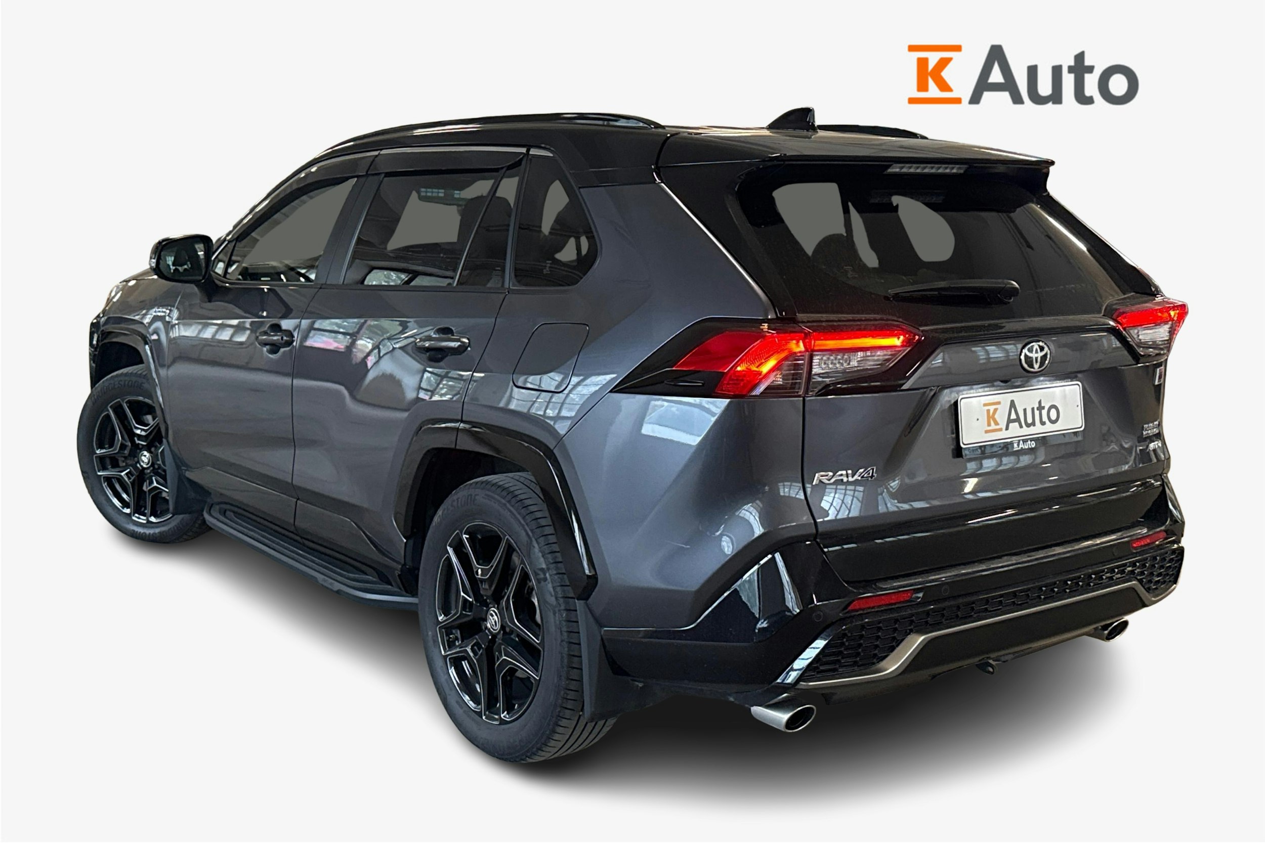 harmaa Toyota RAV4 Plug-in 2024 kuva 2.