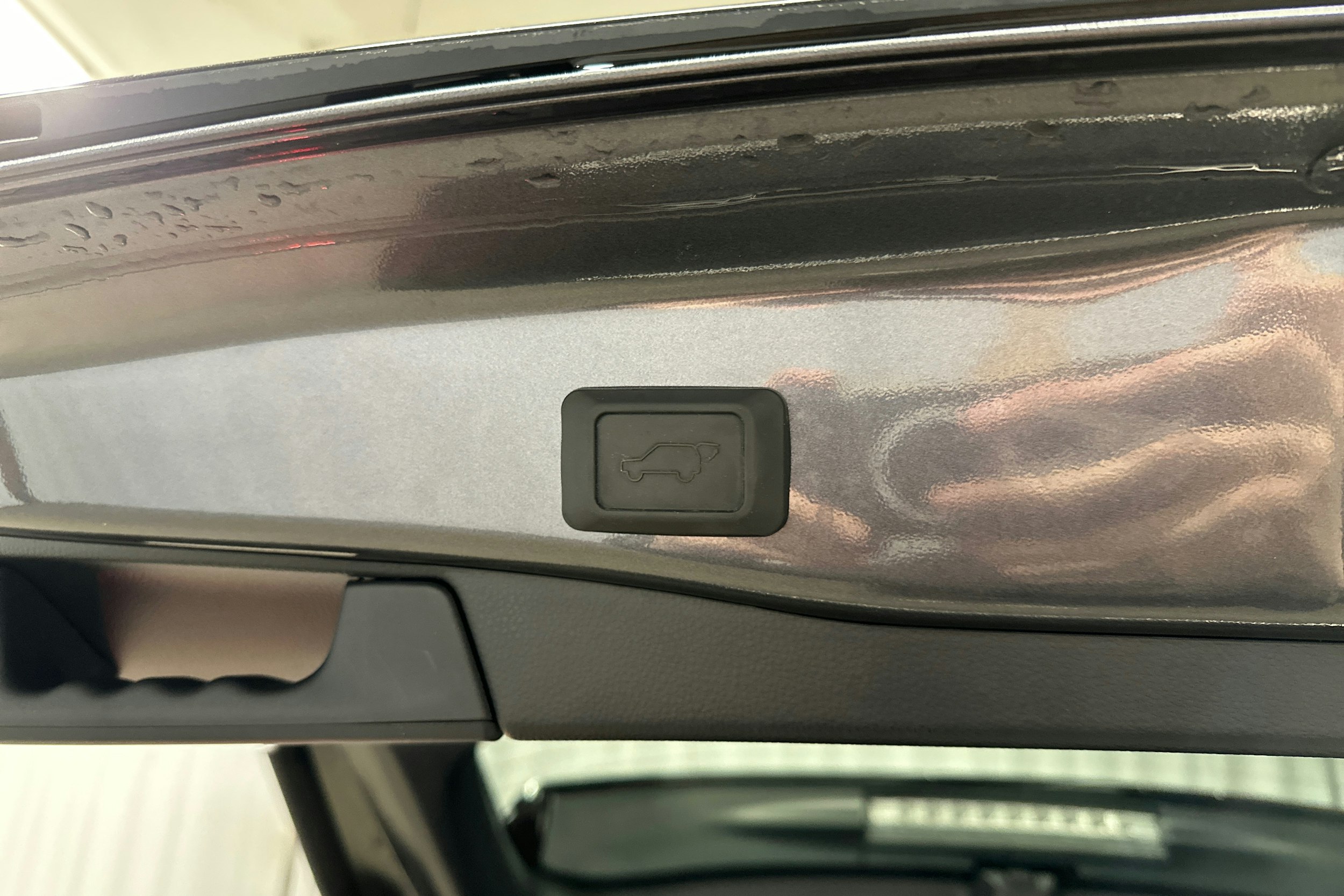 harmaa Toyota RAV4 Plug-in 2024 kuva 30.