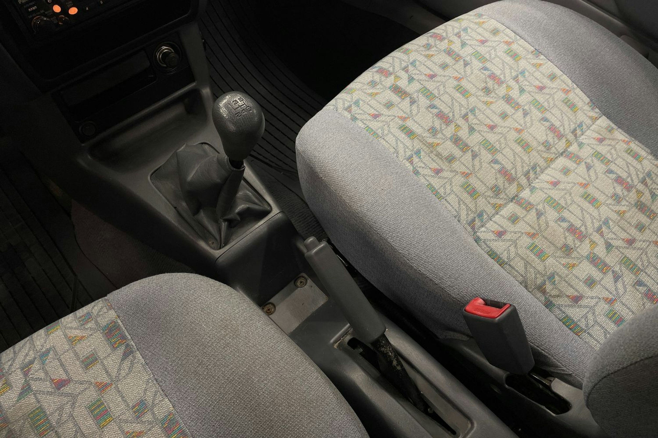 sininen Toyota Starlet 1998 kuva 15.