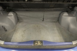 sininen Toyota Starlet 1998 kuva 17.