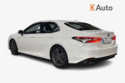 Valkoinen Toyota TOYOTA CAMRY 2023 kuva 2.