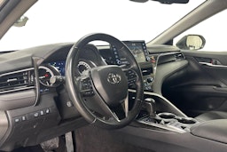 Valkoinen Toyota TOYOTA CAMRY 2023 kuva 6.