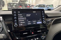 Valkoinen Toyota TOYOTA CAMRY 2023 kuva 15.