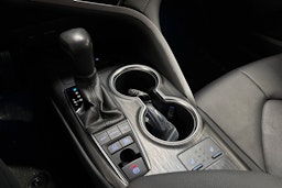 Valkoinen Toyota TOYOTA CAMRY 2023 kuva 20.