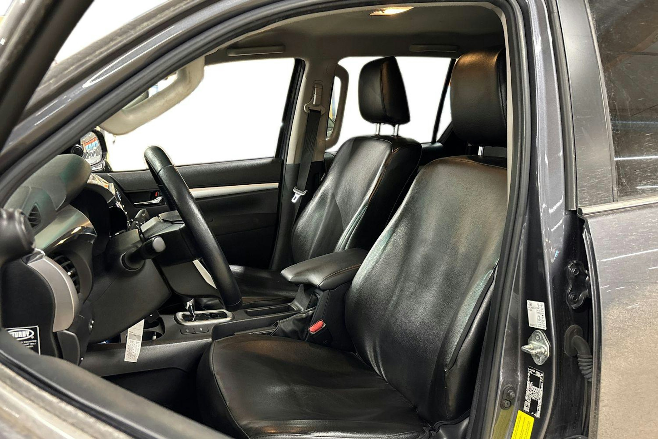 met. harmaa Truckmasters OX 4x4 2022 kuva 3.