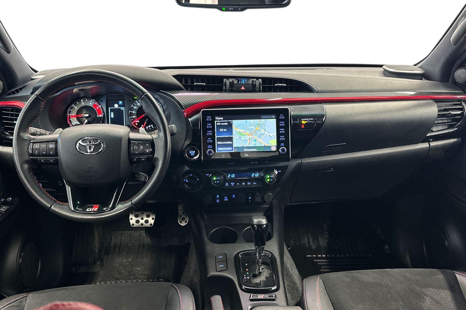 Toyota Hilux 2023, photo 7/31