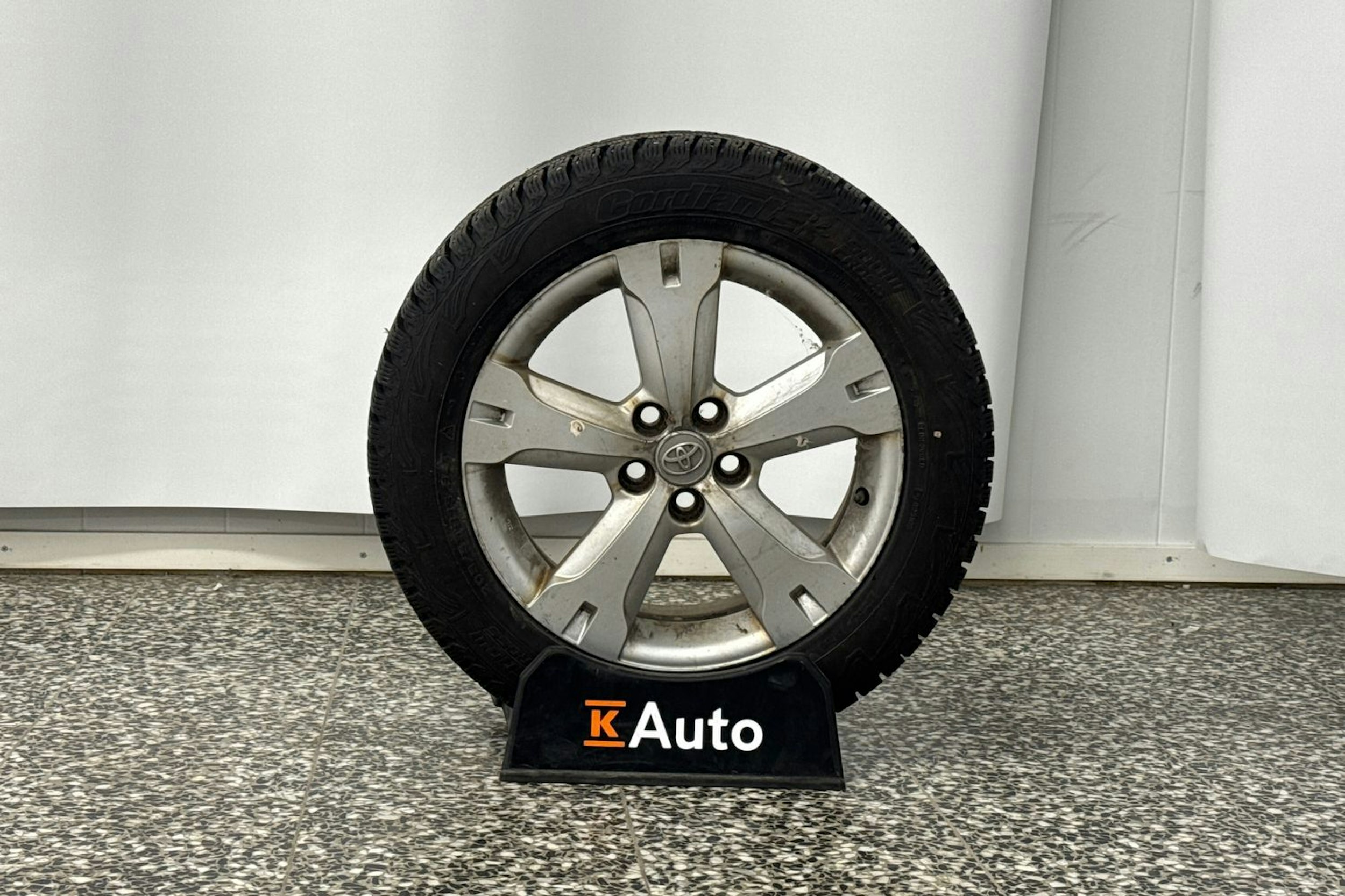 Punainen Toyota Urban Cruiser 2010 kuva 28.