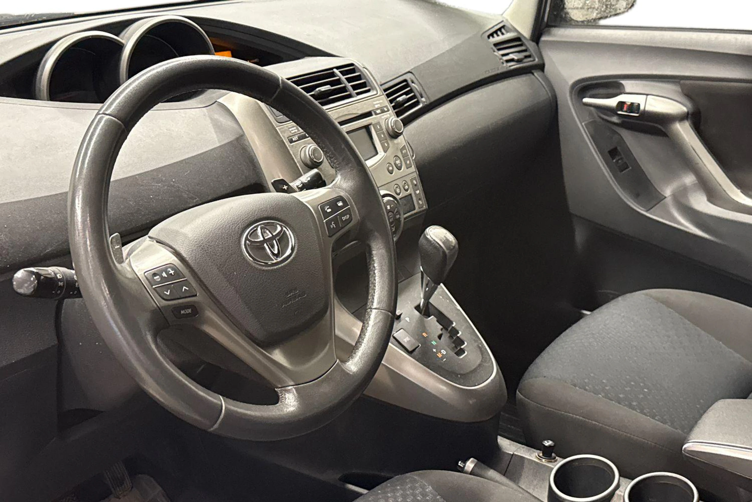 sininen Toyota Verso 2009 kuva 3.