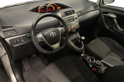 hopea Toyota Verso 2009 kuva 6.