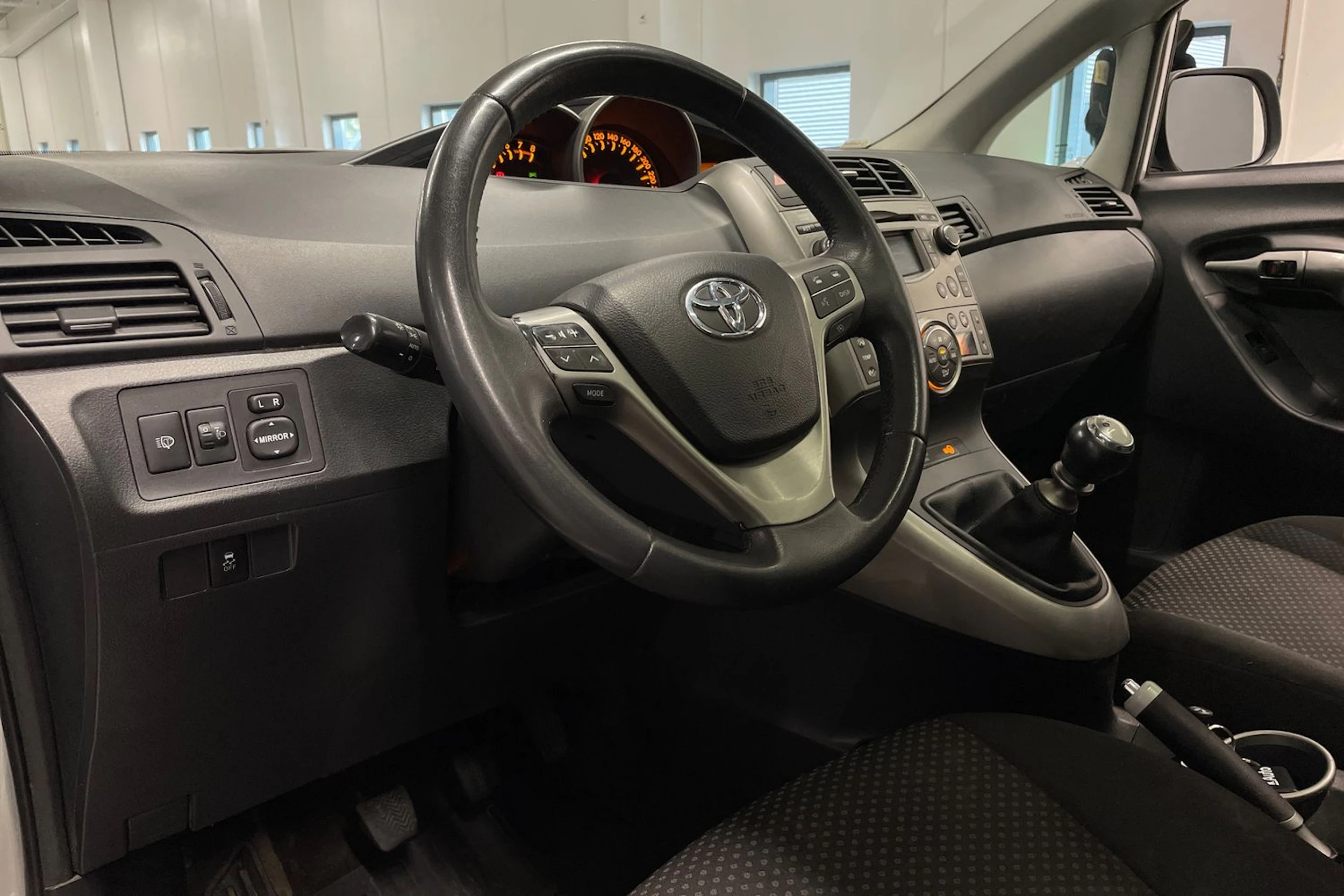 hopea Toyota Verso 2009 kuva 20.