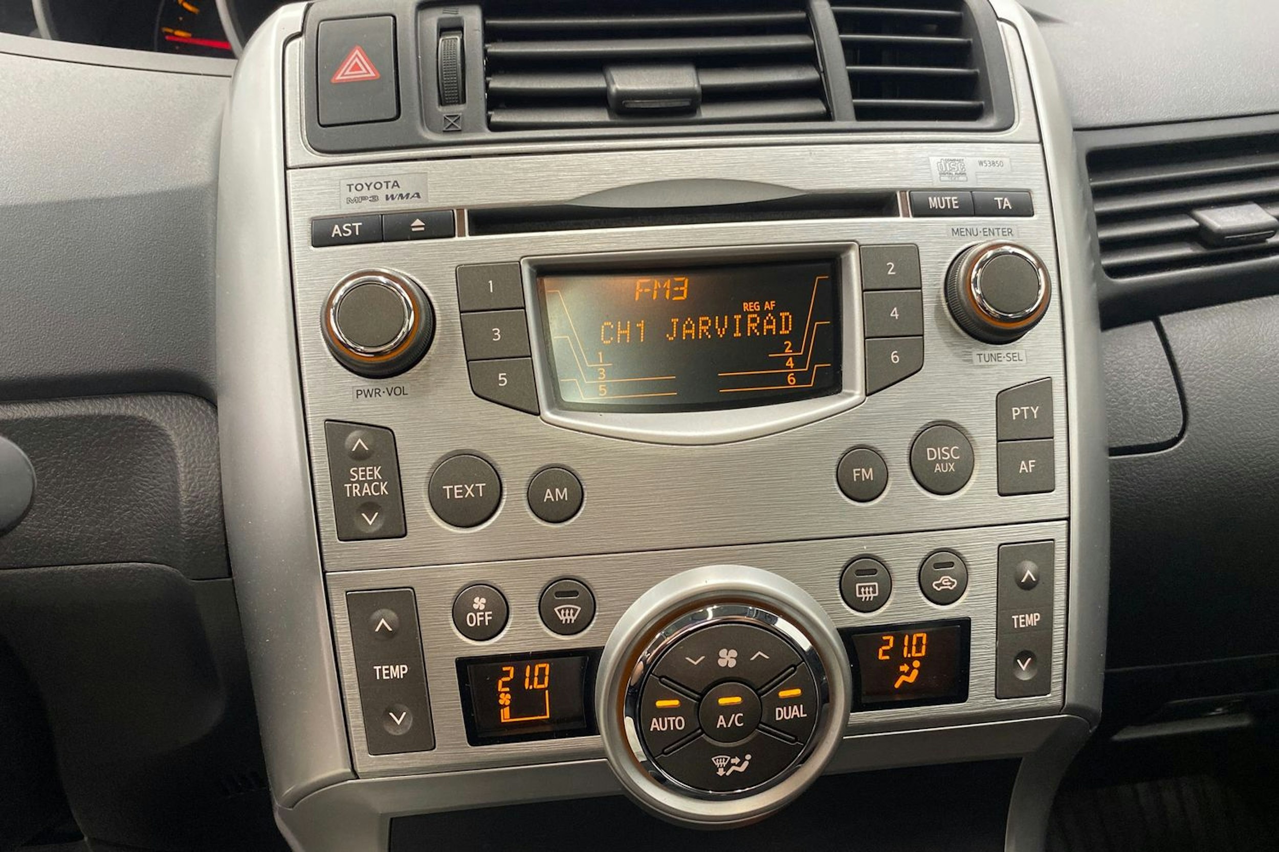 hopea Toyota Verso 2010 kuva 22.