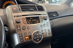 harmaa Toyota Verso 2010 kuva 21.