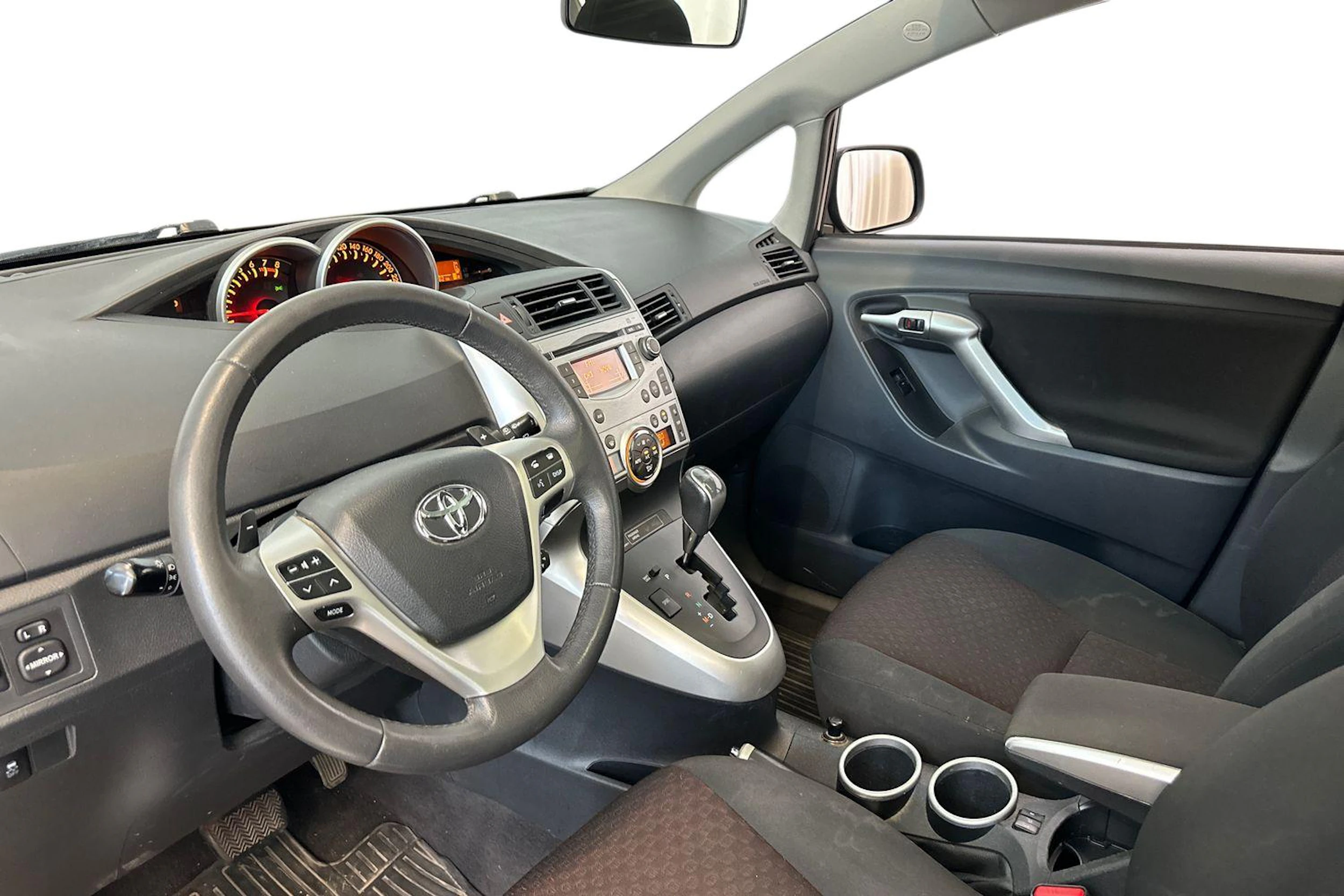 harmaa Toyota Verso 2011 kuva 3.