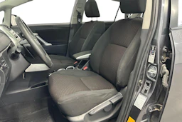 harmaa Toyota Verso 2011 kuva 7.
