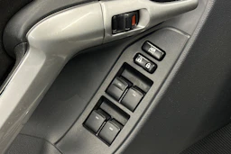 harmaa Toyota Verso 2011 kuva 15.